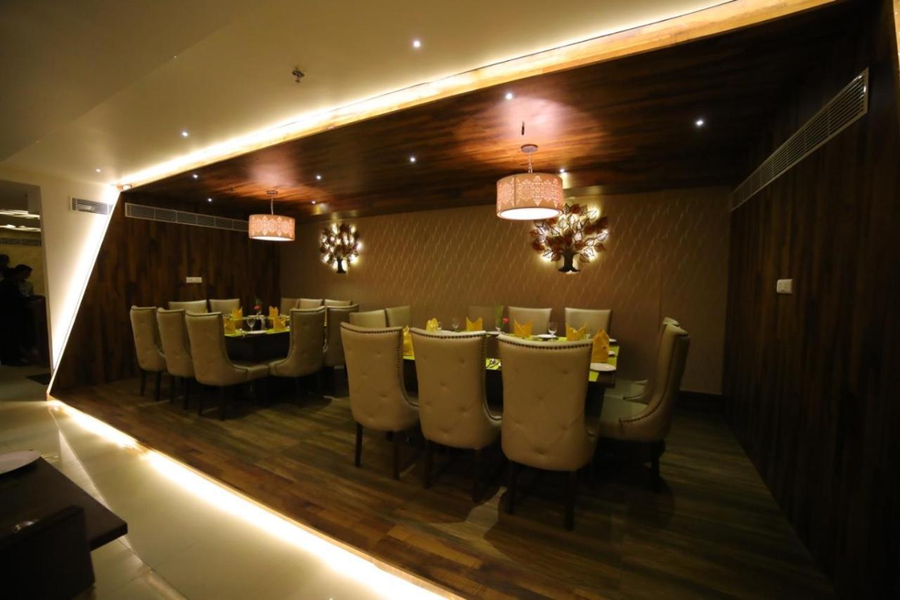 Olive Tree Hotel Vijayawada Ngoại thất bức ảnh