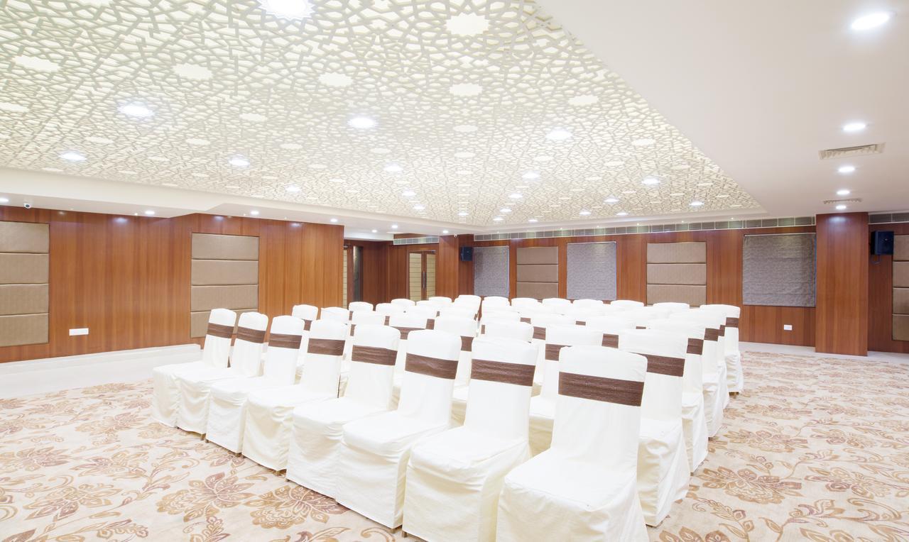 Olive Tree Hotel Vijayawada Ngoại thất bức ảnh